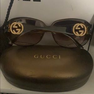 Authentic women’s Rhinestone Gucci glasses.